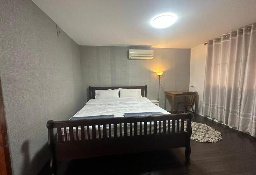 Номер Стандарт, Thadan Guest House