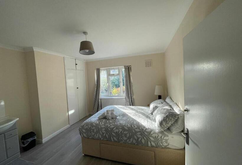 Номер Deluxe, New Malden House