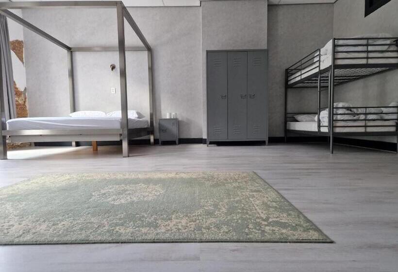 Четырехместный Номер Стандарт, B&b  T Kloaster Kamer De Fabriek