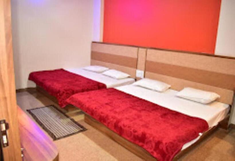 Номер Deluxe, Jyoti Palace