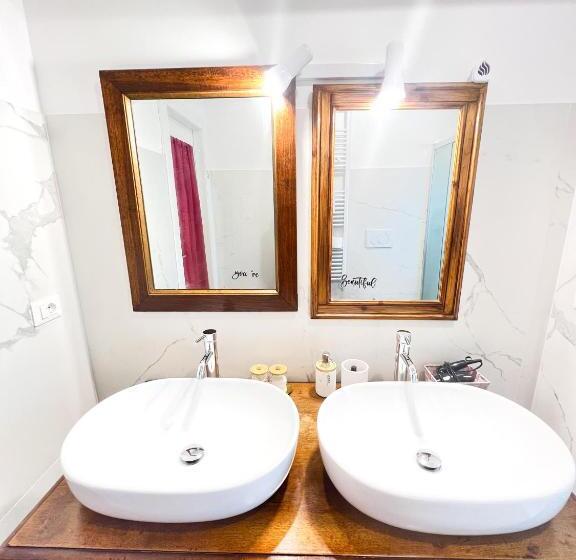 اتاق استاندارد سه نفره, Ciao Bella Roma Airport Guesthouse