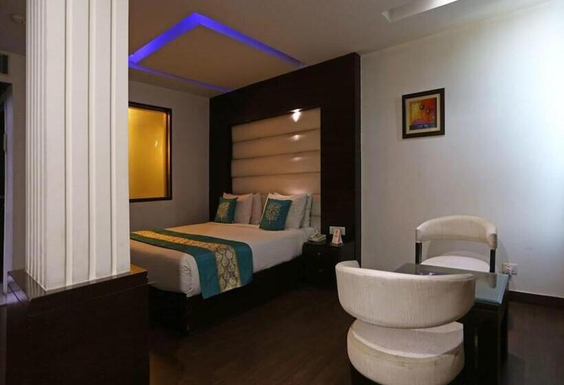 Четырехместный Номер Стандарт, Airpor Tbillions Group Of Hotels
