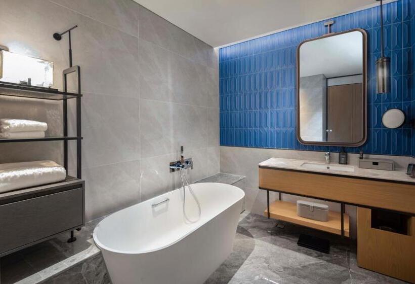 اتاق استاندارد با تخت بزرگ, Sheraton Pujiang