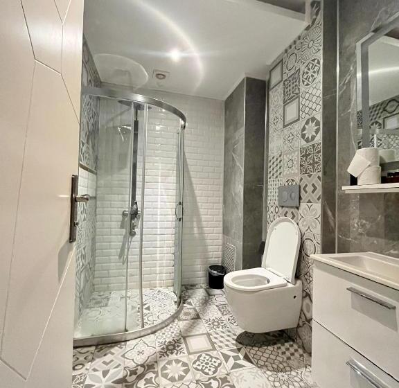 Люкс 3 Спальни, The Sisli Luxury Corner Suit
