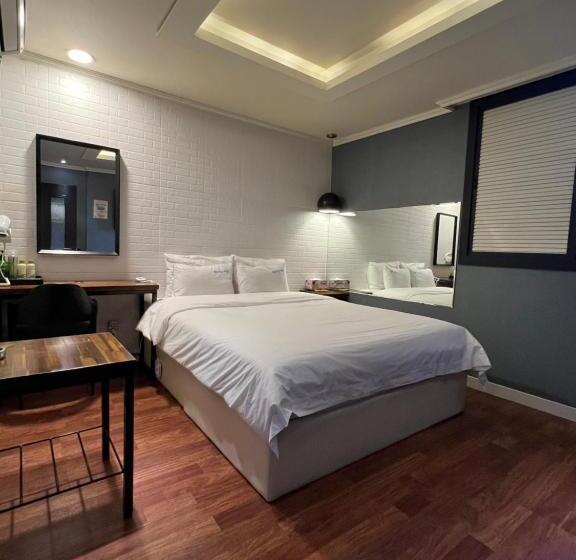 Номер Стандарт, Jjak Motel