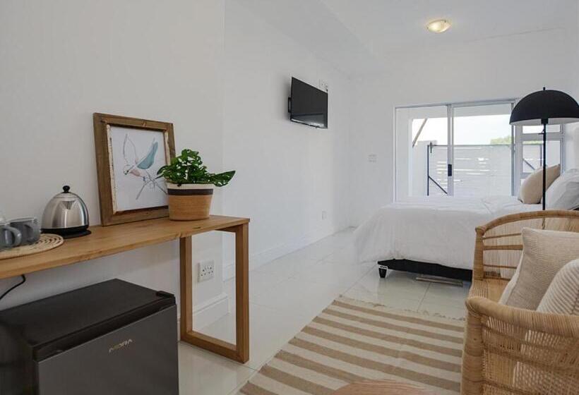 Номер Комфорт, 19 Beach Road