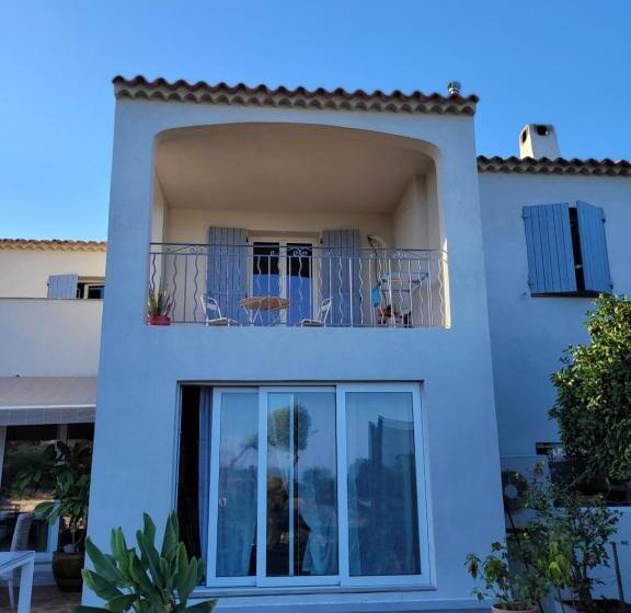 اتاق استاندارد با تراس, Chambre Confortable Vue Sur Mer