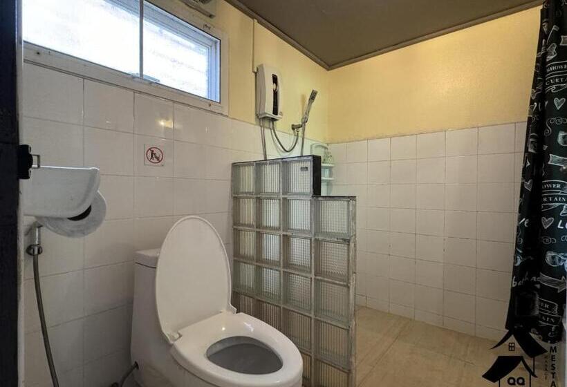 Номер Deluxe, Happy Garden Resort Betong