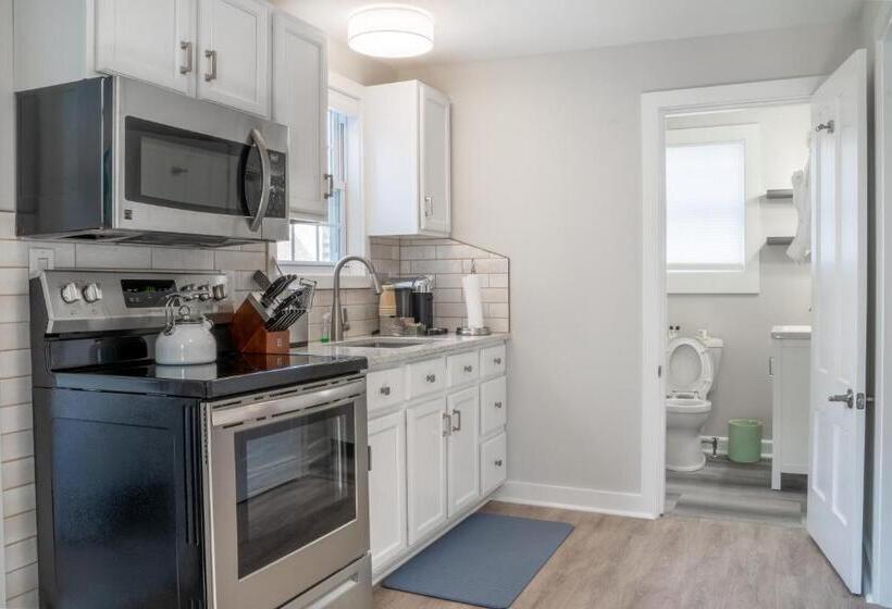 Family Suite, 935 Ocean, A Beachside Inn