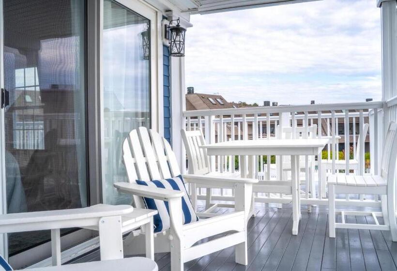 Номер Стандарт Вид на Море с Балконом, 935 Ocean, A Beachside Inn