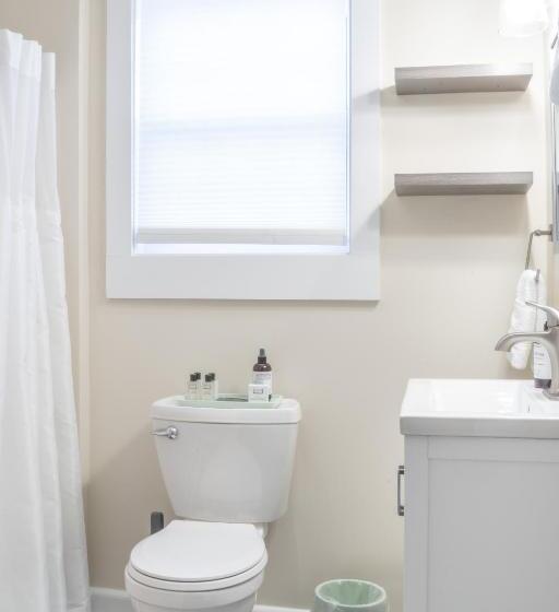 Family Suite, 935 Ocean, A Beachside Inn