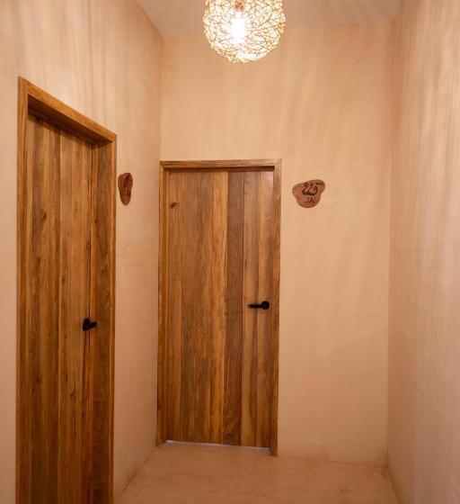 Studio Standard z Balkonem, Yax Kiin Casa Boutique