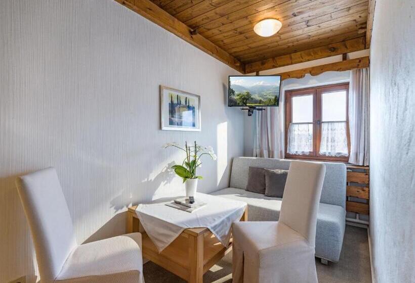 Семейный Номер, Baumgarten & Chalet Baumgarten