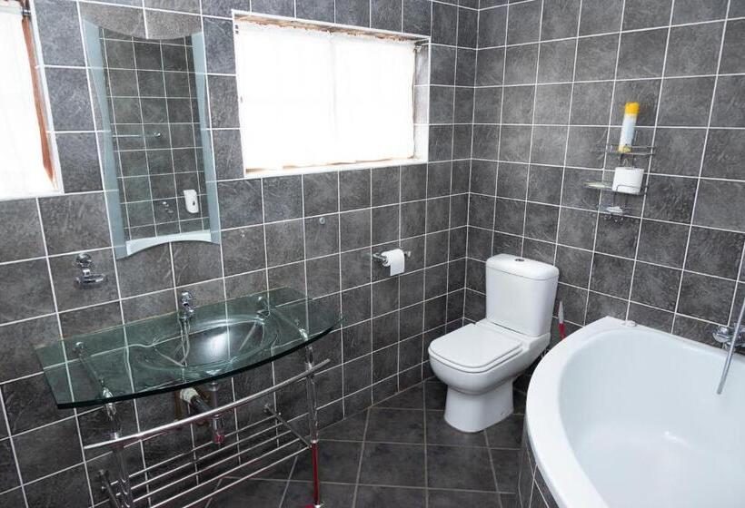 Quarto Familiar, Faces Guesthouse La Provance