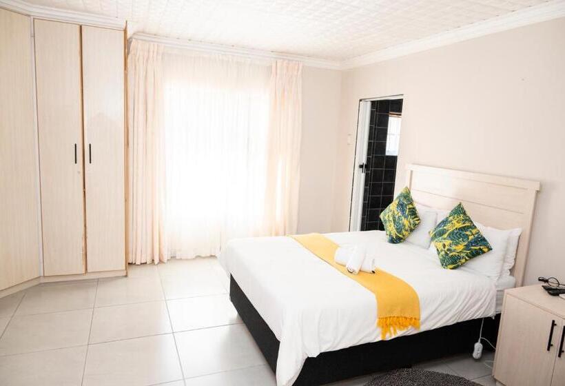 패밀리 룸, Faces Guesthouse La Provance