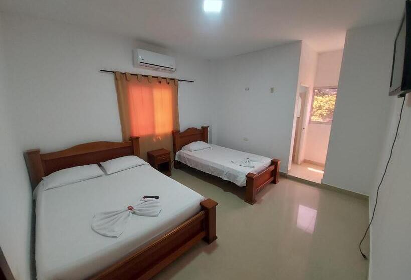 Quarto Triplo Estandar, London Con Parqueadero