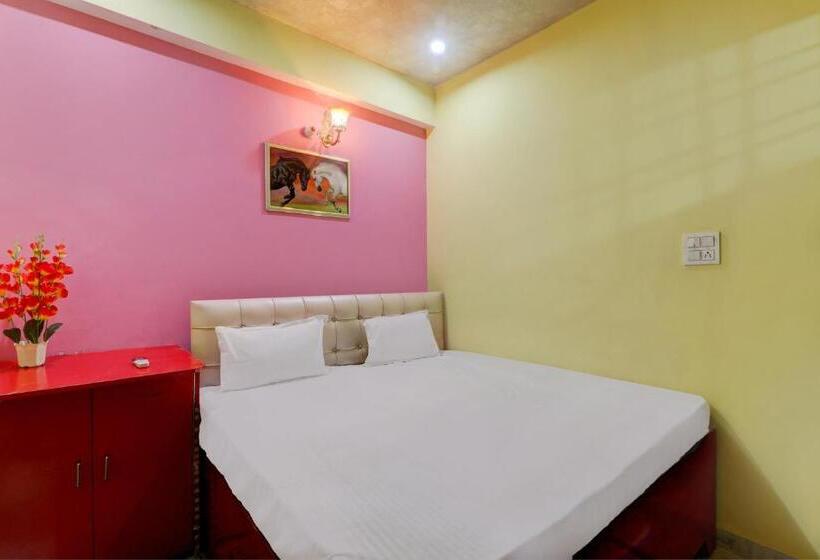 Трехместный Номер Классика, Oyo Prayag Hotel & Restaurent