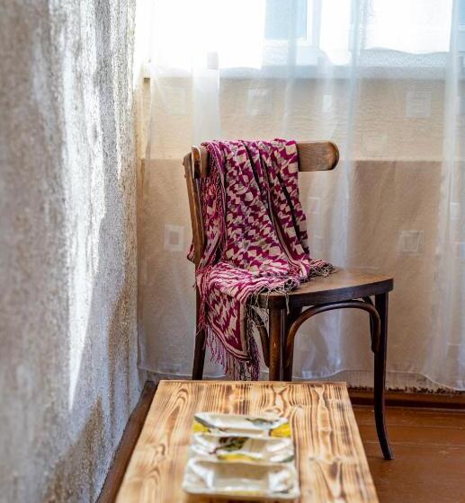 Семейный Номер, Cypress Guesthouse