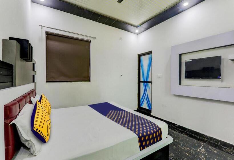 三人经典房间, Spot On Hotel Knight Inn