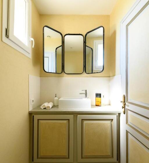 Номер Стандарт, Room In A Farmhouse   Private Bathroom   By Feelluxuryholidays