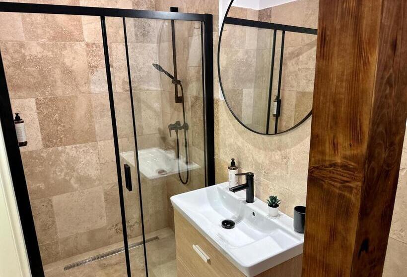 اتاق استاندارد, Townhouse Boutique