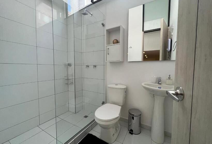Люкс, Ope Suites Calle 100