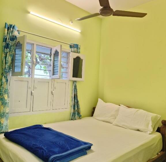 Номер Стандарт, Liya Guest House