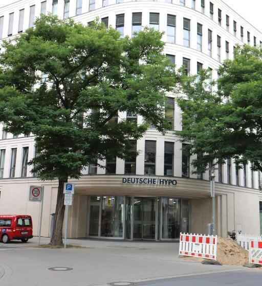 آپارتمان لوکس 1 خوابه, Aran Taheri