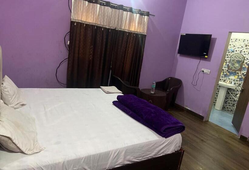 Трехместный Номер Классика, Oyo Hotel Star 7