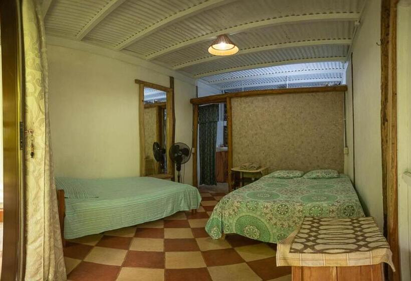 스탠다드 트리플 룸, Casa Méndez B&b