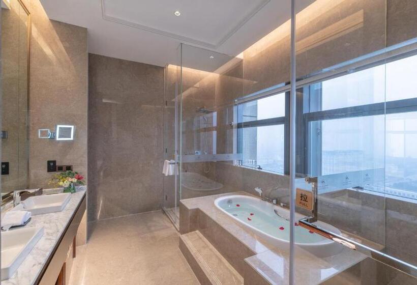 Президентский Люкс, Grand Metropark Hotel Taizhou