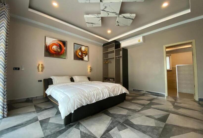 디럭스 룸, Sutalawadee Resort