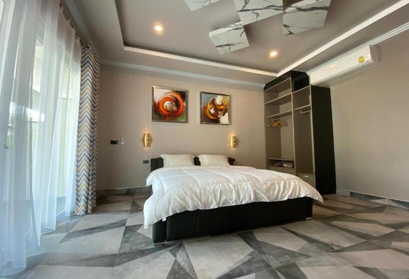 디럭스 룸, Sutalawadee Resort