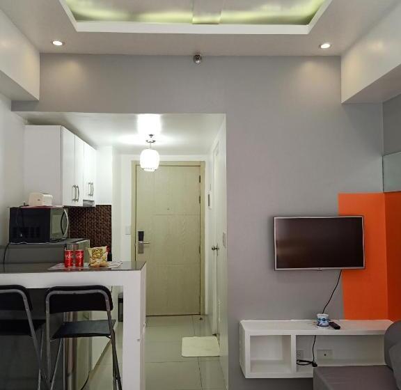 استودیوی استاندارد, Condo In Bel Air, Makati