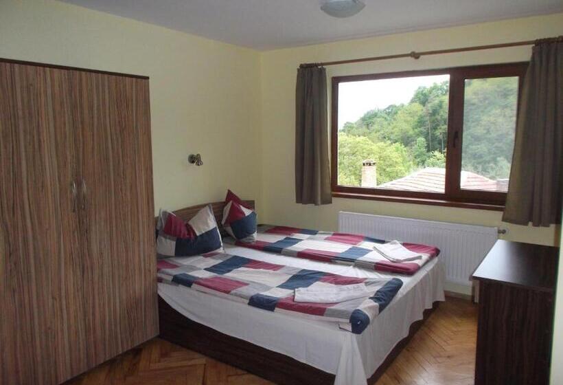 Четырехместный Номер Стандарт, Guest House Balkanski Kat