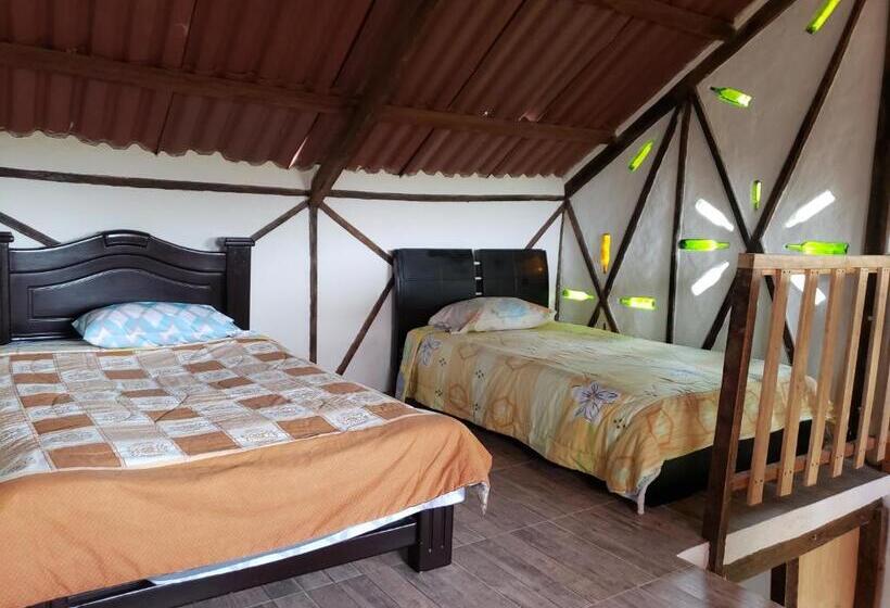 Семейное Бунгало, Hostal Pachamama