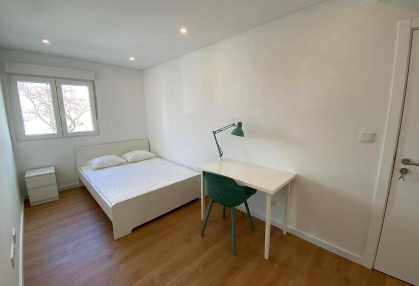Standard room with outdoor bath, Carcavelos Beach Walking Distance Room