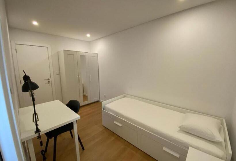 Номер Стандарт, Carcavelos Beach Walking Distance Room