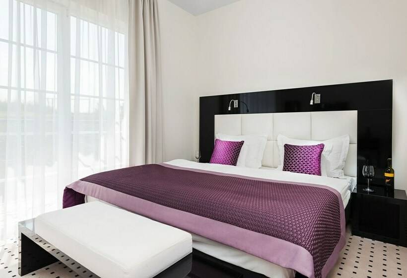 Номер Deluxe Вид на Сад, Boutique Apartmenty M&m