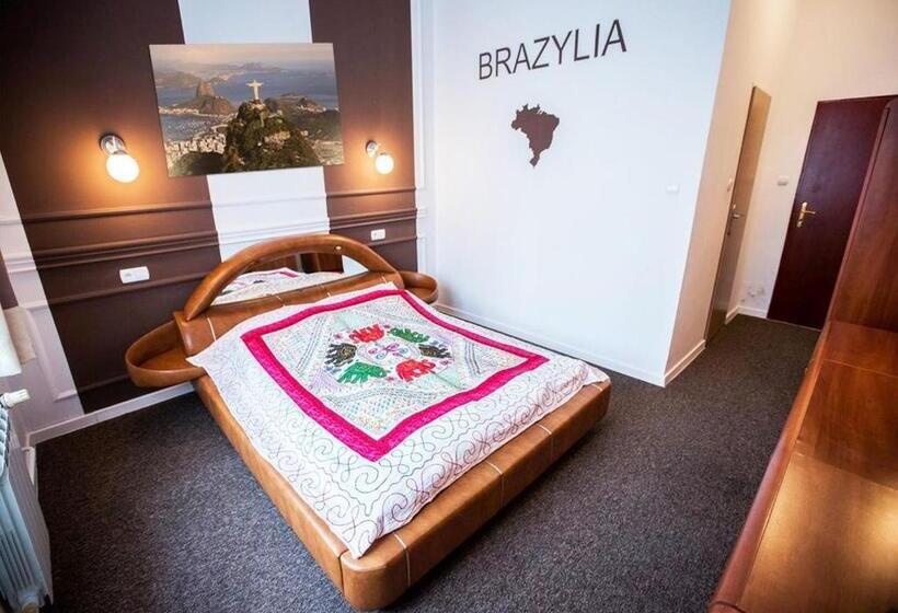 اتاق لوکس با تخت بزرگ, Granada