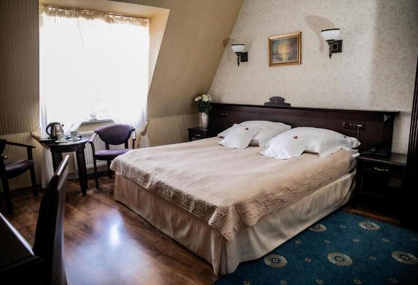 Номер Стандарт, Oławian
