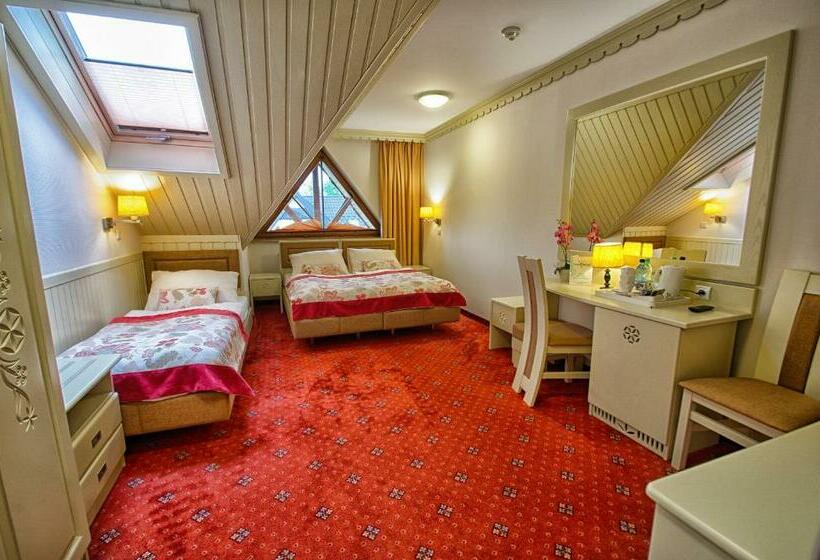 Номер Стандарт Трехместный, Toporów