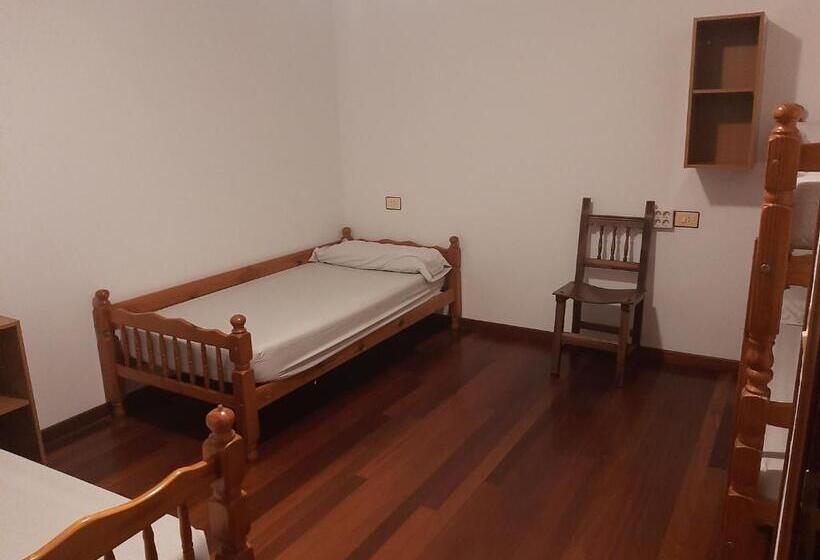 Четырехместный Номер Стандарт, Albergue Berce Do Camiño