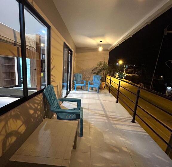 주니어 스위트 발코니, Ocean Drive Lodge