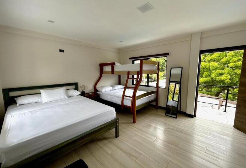 주니어 스위트 발코니, Ocean Drive Lodge