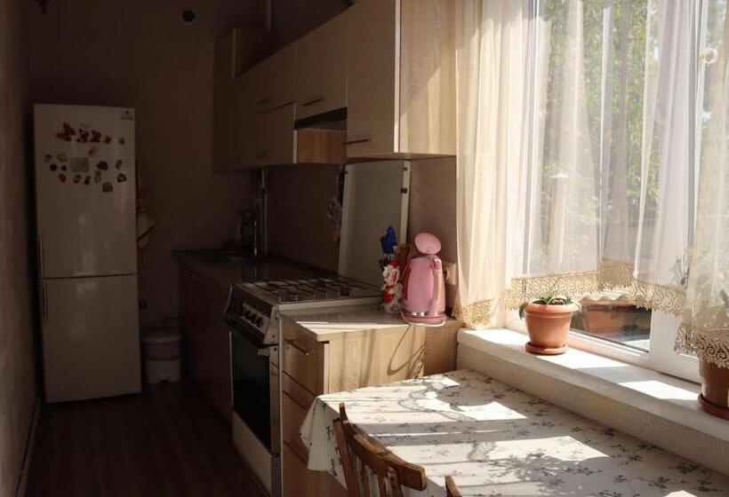 Номер Стандарт Трехместный, Selina Guest House