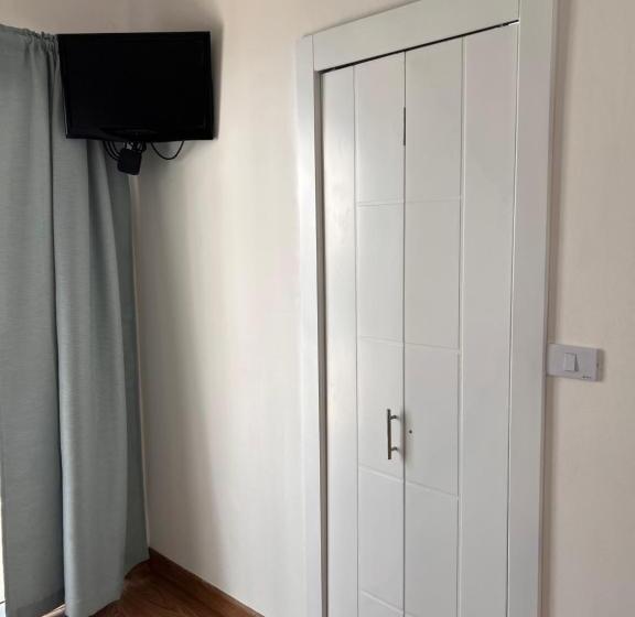 Номер Стандарт с Балконом, Emy House