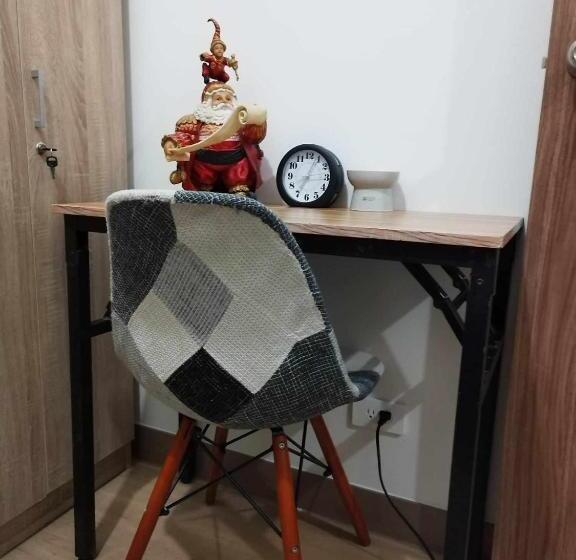 آپارتمان 2 خوابه, Metro Home Staycation