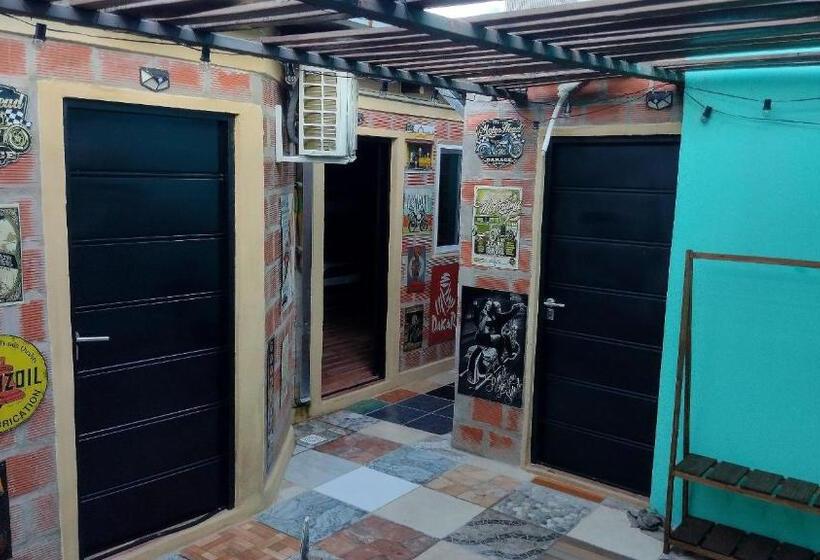 Кровать в Общей Комнате, Hostel Acogedor Cerca De Posadas