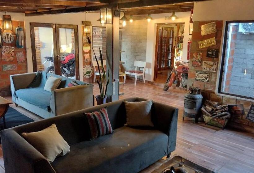 Кровать в Общей Комнате, Hostel Acogedor Cerca De Posadas